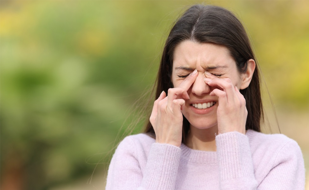 চোখ ওঠা বা কনজাংটিভাইটিস | কোন কোন বিষয়ে সাবধান থাকবেন?