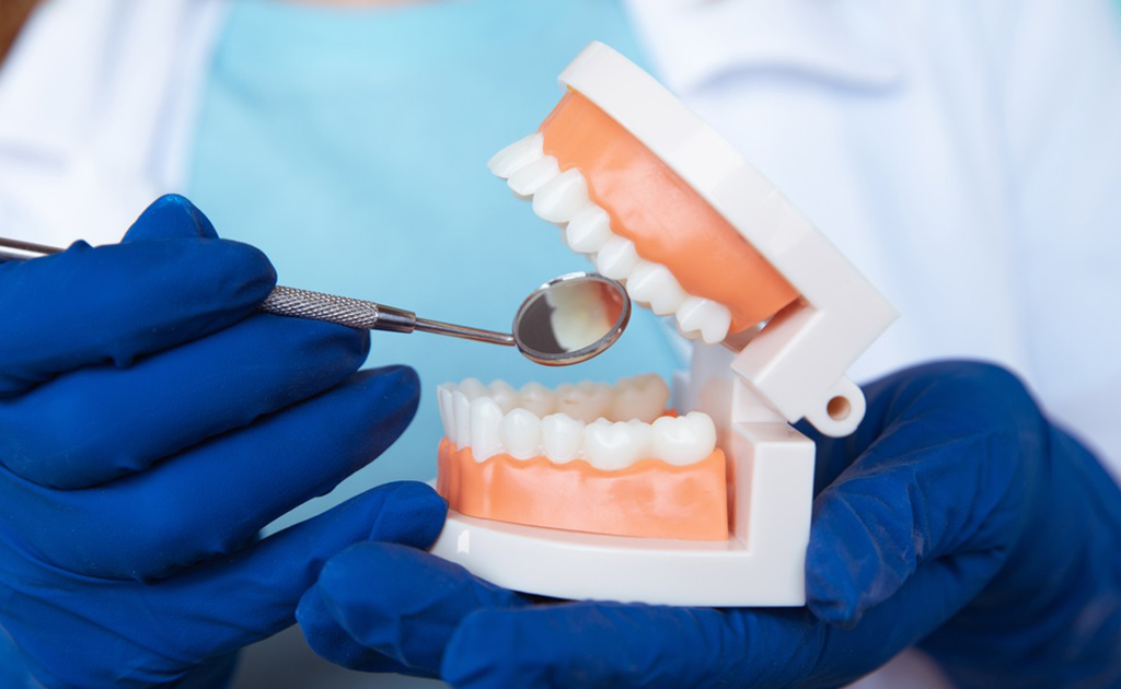 দাঁতের সুস্থতার জন্য কোন খাবারগুলো এড়িয়ে চলবেন?