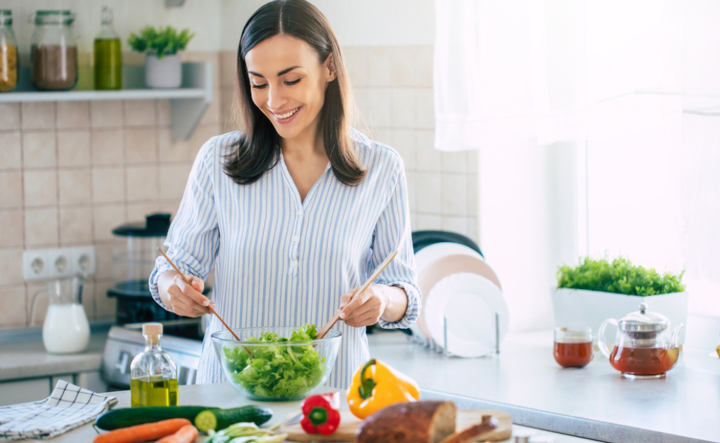 মানসিক সুস্থতার সাথে খাবারের কোনো যোগসূত্র আছে কি?