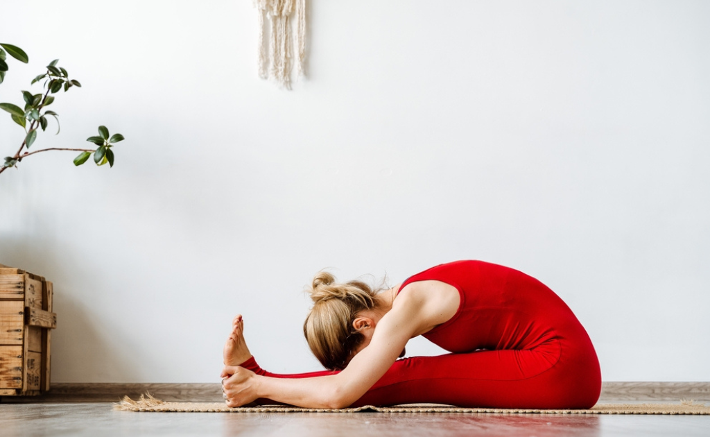 মানসিক চাপ কমাবে যে ৮টি যোগ ব্যায়াম